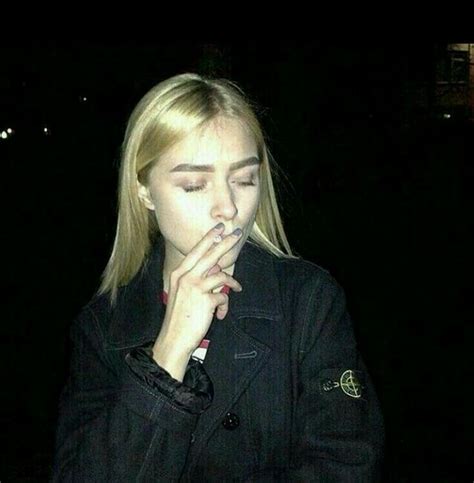 Pin By Billie Eilish On Karışık Bad Girl Aesthetic Aesthetic Girl