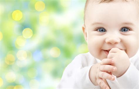 Babies Recognize Happiness And Distinguish Between Emotions •
