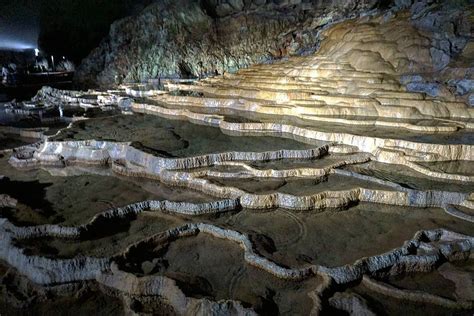 Visit Japan One Of The Largest Limestone Caves In Japan Is Located In