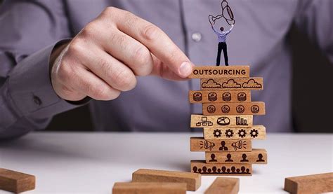 ¿qué tipos de outsourcing existen outsourcing comercial · externalia