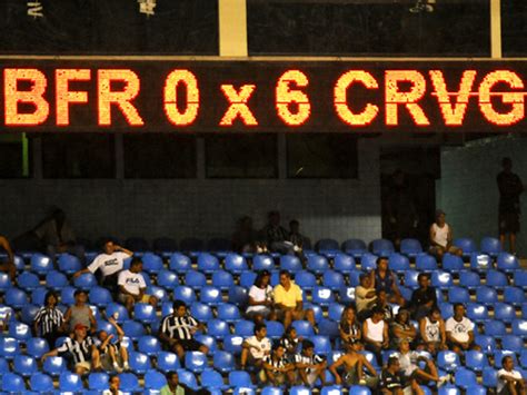 O cruzmaltino vem de um empate em 1 a 1 contra a mineira caldense na estreia. Vasco 6 x 0 Botafogo | Vasco 6 x 0 Botafogo pelo Carioca ...