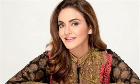 Nadia Khan The Famous Morning Show Host Got Engaged Latest Entertainment