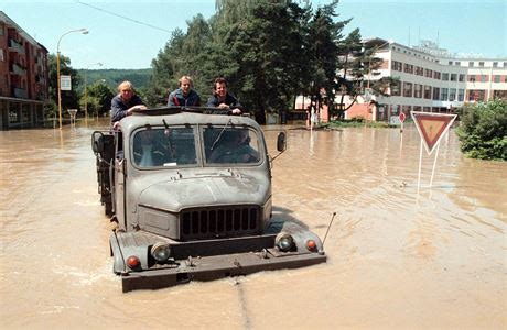 Povodně na západě německa si už vyžádaly 81 mrtvých. Povodně 1997: nejtragičtější v Česku ve 20. století ...