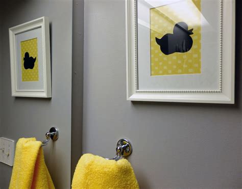 A sunny yellow primary bathroom can be a good way to bring the outdoors into your home. Grey and Yellow Bathroom - Modern - Bathroom - Toronto ...