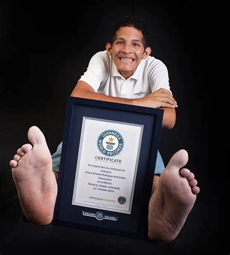 Venezuelan Man Steps Up To Claim Largest Feet Record Title In Gwr 2016