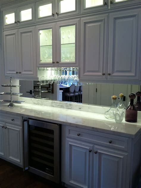 A backsplash that uses reflective finish? 17 Best images about Backsplash - Mirrored on Pinterest ...