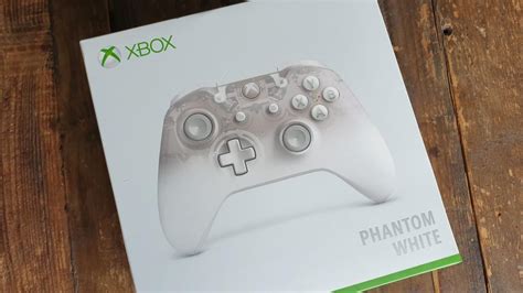 Xbox Wireless Controller Phantom White Special Edition Video Gaming