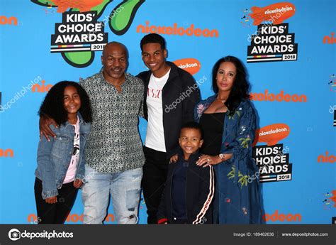Choisissez parmi des contenus premium morocco tyson de la plus haute qualité. Morocco Tyson : Celebrities With Lots Of Children, Big ...