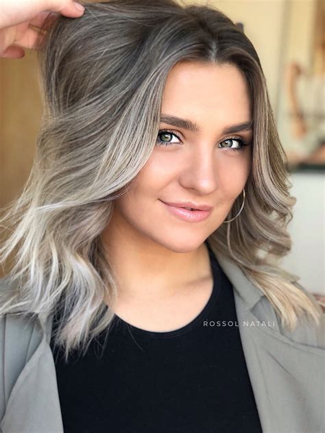 40 Bombshell Silver Hair Color Ideas For 2024 Artofit