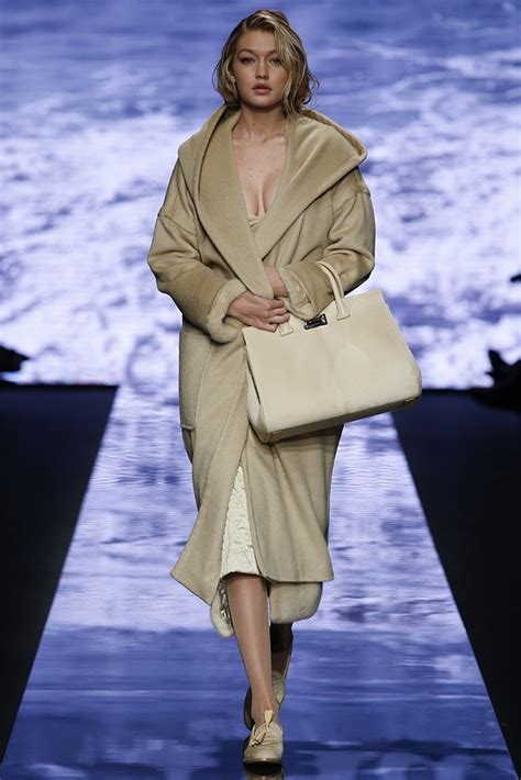 Max Mara Takes On Marilyn Monroe Style For Fall 2015 Fashion Gone Rogue