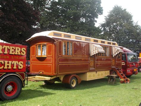 Showmans Living Van Diy Caravan Vintage Vans Recreational Vehicles