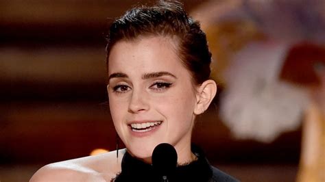 Emma Watson Receives First Genderless Mtv Award