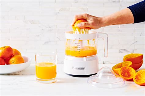 The Best Citrus Juicers 2019 Manual And Electric Epicurious