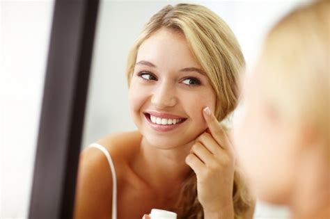 5 Tips For Clear Skin From Wellness Expert Dr Lipman Stylecaster
