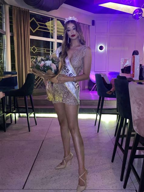Ана Брзанова крунисана за Miss Earth North Macedonia ФОТО