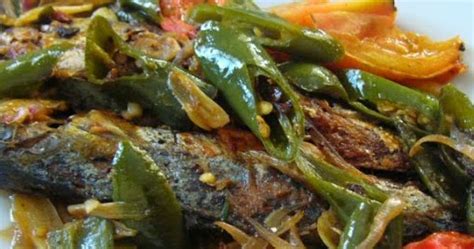 Bahan dan bumbu ikan kembung sambal tauco: Resep Ikan Cabai Hijau Bumbu Tauco - County Food