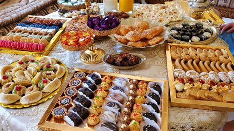 مائدة العيد شهيوات و حلويات مغربية عيد مبارك سعيد وكل عام ...