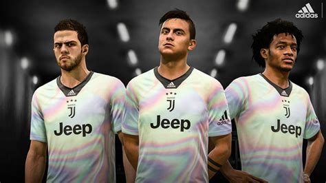 The piemonte calcio replacement side has fake kits and a fake badge, yet all its players are real, with mostly accurate faces. Fifa 21 Juventus Vs Barcelona - Game Informations