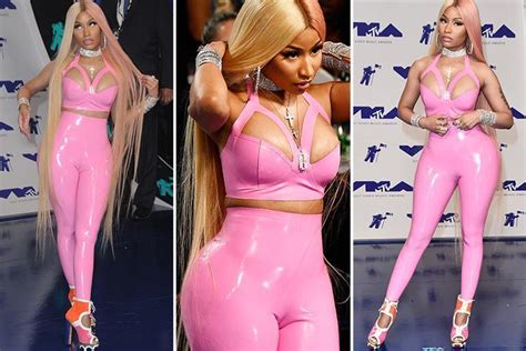 Nicki Minaj Suffers Camel Toe Fashion Fail In Skin Tight Pink Latex Catsuit At Mtv Vmas The