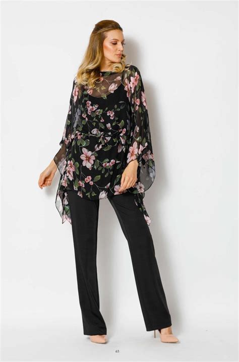 Blazer doppiopetto, top chiffon a fiori e pantaloni a sigaretta abito da cerimonia per donne curvy. Completo cerimonia donna tre pezzi. | Favole | Abiti da ...