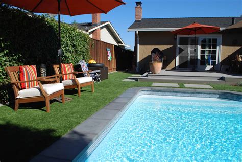 What are the disadvantages of artificial grass? The Benefit of Getting Artificial Turf for Pool Areas | Easy Turf