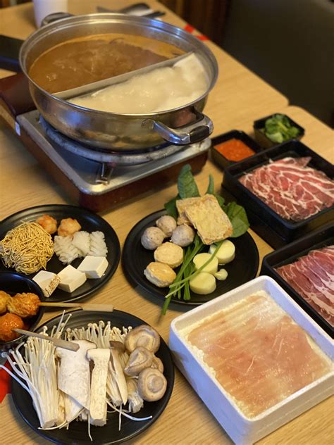 First of all, gorogoro steamboat & korean buffet has square hotpots, so you can trick your instagram followers into think you're living it up at hai di lao. Top Places To Eat At Kepong - Forever In Hunger