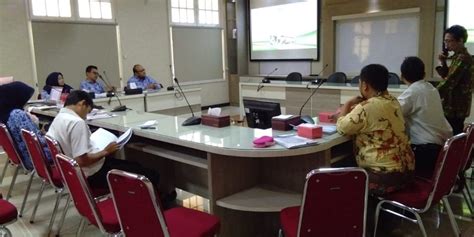 Maybe you would like to learn more about one of these? Presentasi Alat Laboratorium di RS. Dr. Margono Soekarjo ...