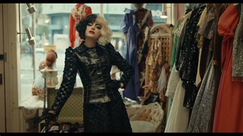 Disney's #cruella is now on digital. Cruella estrena nuevo y espectacular tráiler