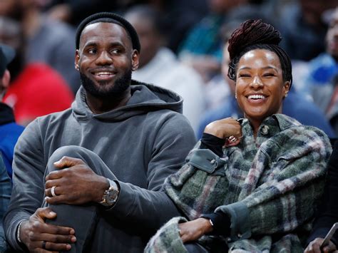 Best Nba Wife Savannah James Wins Over The Internet With Rare