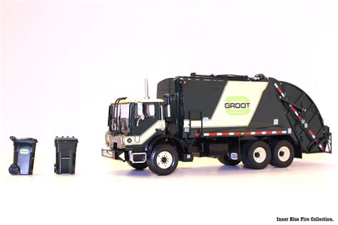 Groot Garbage Truck Toy Ng