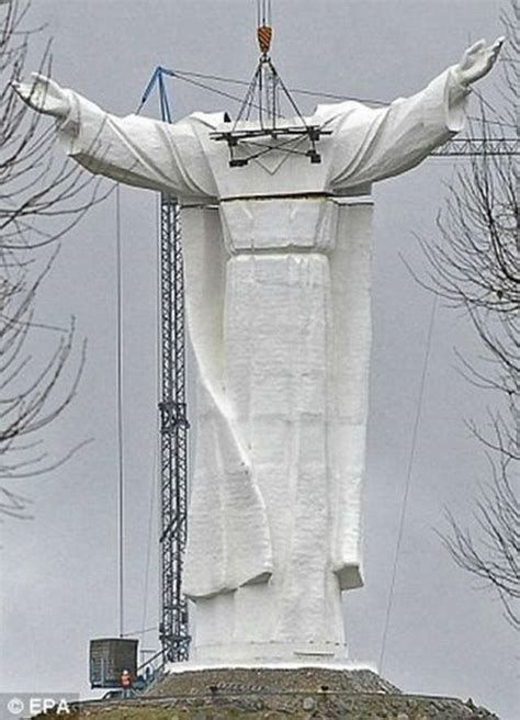 Sree For You Worlds Largest Jesus Christ Statue