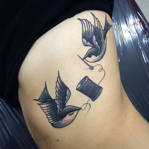 Swallow tattoos have a rich history throughout the world. 80+ Best Swallow Bird Tattoo Meaning and Designs - Fly in ...