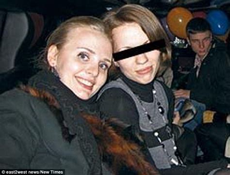 Vladimir Putins Mystery Eldest Daughter Maria Pictured For The First
