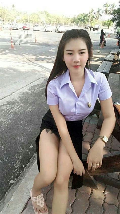 ปักพินโดย Komata ใน Thai Student นางแบบ สาว สาวเซ็กซี่