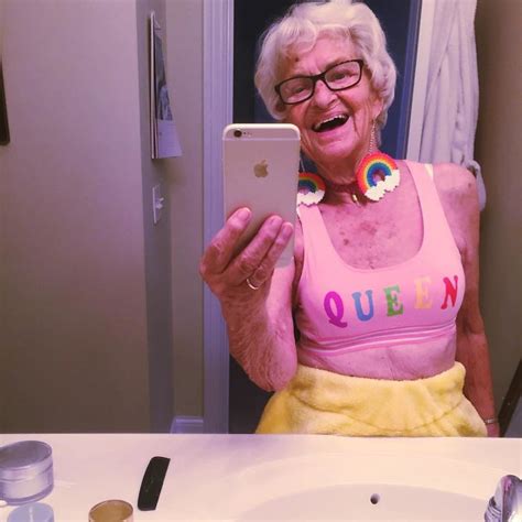 badass 88 year old grandma has become instagram s fashion icon demilked