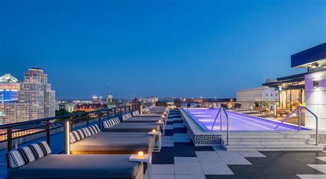 The Best Hotels To Book Near The Gateway Arch St Louis