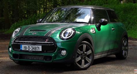 Mini Cooper S 60th Anniversary Is A Modern Hot Hatch With A Vintage