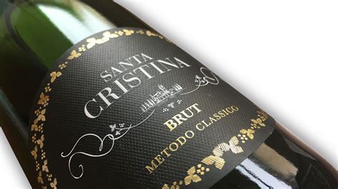 Every year takes place the christmas fair and many sculptors. Santa Cristina Brut | Thomas Manss & Company