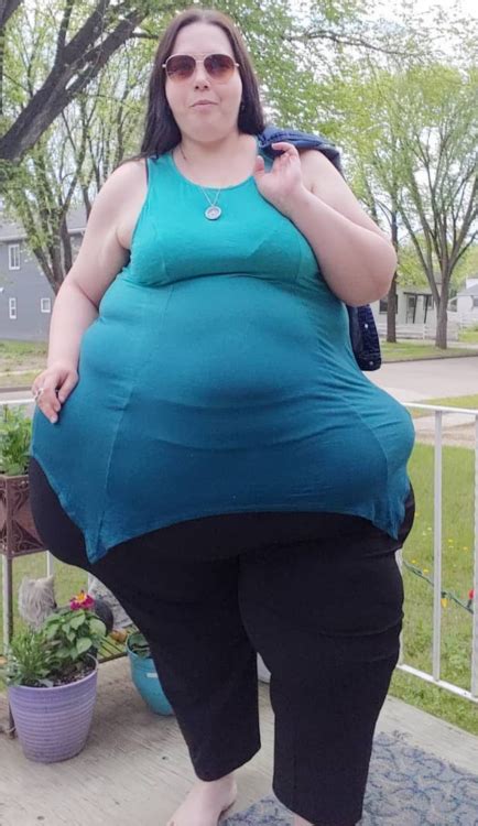 Cant Believe How Sexy She Is As A Pear Shaped Lad Tumbex