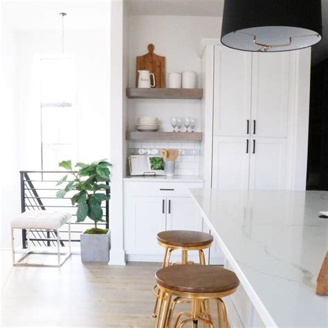 Crisp & clean new build here in Des Moines. And you know we can’t do