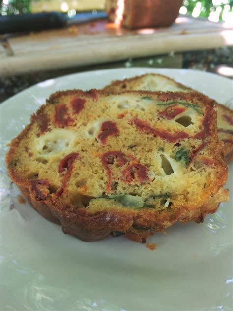 Cake tomates basilic mozzarella Une abeille en cuisine