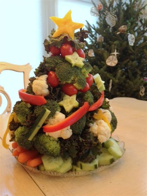 This cheery holiday salad is a fun (and delicious!) decorating idea for a party. Cave Cibum: Christmas Appetizers