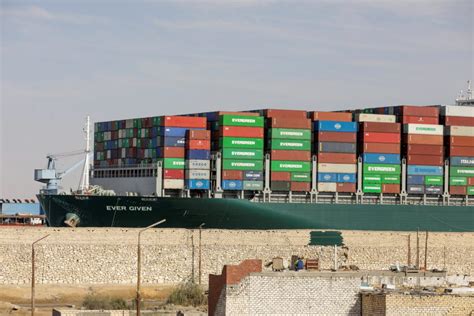 Giant Container Ship That Blocked Suez Canal Is Set Free Pbs News