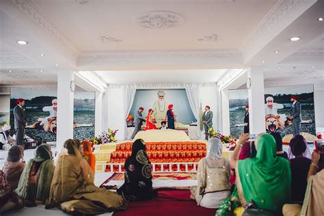 Sikh Wedding Photography Birmingham Edgbaston0127 Roo Stain Wedding