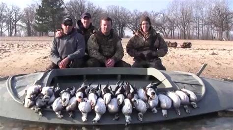 Drakes And Divers Michigan Duck Hunting Youtube