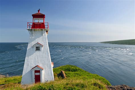 1920x1080 Resolution White And Red Lighthouse During Daytime Boars