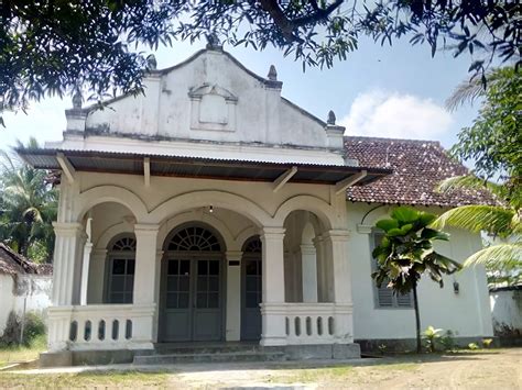 49 Kumpulan Desain Model Rumah Klasik Jaman Belanda Yang Wajib Kamu Ketahui