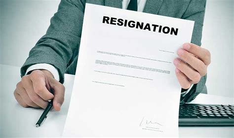 Surat ini harus berisi alasan yang logis dan masuk akan agar pengunduran diri kamu dapat diterima dengan baik oleh perusahaan. 9+ Contoh surat pengunduran diri yang baik dan benar