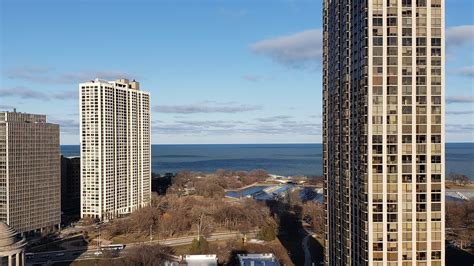 The Chicago Real Estate Local Whats Poppin 2021 Lincoln Park Condo