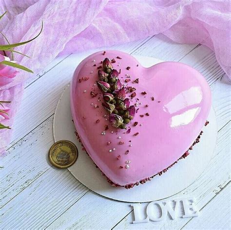 The Prettiest Heart Shaped Cake Designs Youll Love The Cheerful Spirit
